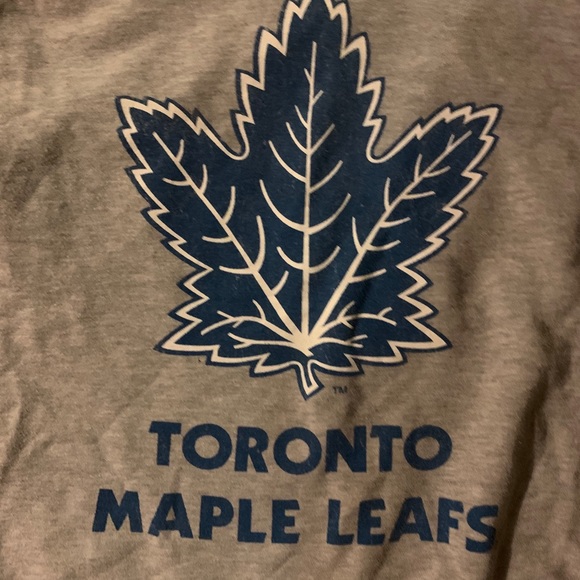 Toronto Maple Leaf hoodie size: Large - Picture 3 of 4